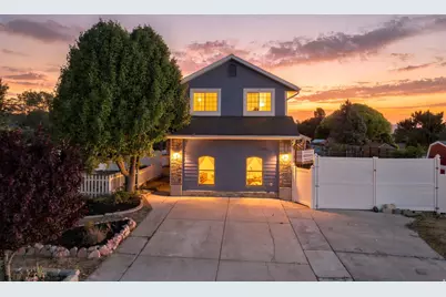 3090 W Meadow Green Way, West Jordan, UT 84088 - Photo 2