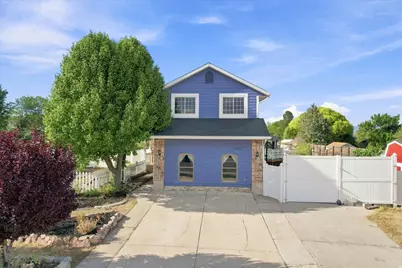 3090 W Meadow Green Way, West Jordan, UT 84088 - Photo 4
