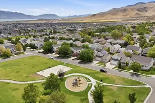 4066 E Parkers Pl, Eagle Mountain, UT 84005 - Photo 24