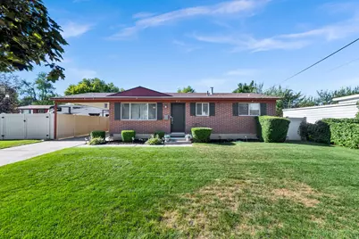 812 E Johnsonway Dr, Sandy, UT 84094 - Photo 28