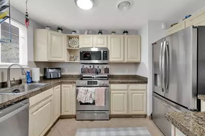 812 E Johnsonway Dr, Sandy, UT 84094 - Photo 6