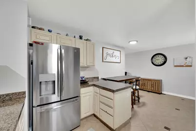 812 E Johnsonway Dr, Sandy, UT 84094 - Photo 4