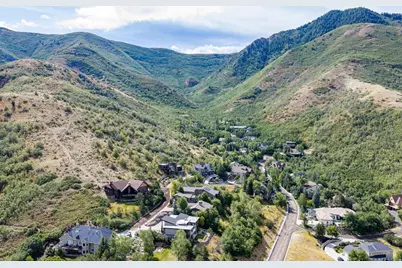 4501 E Wyndom Ct S, Salt Lake City, UT 84108 - Photo 68