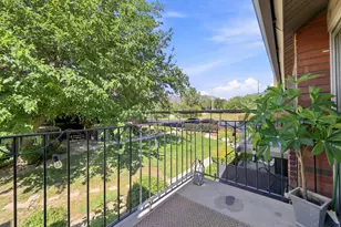 1243 E Cottonwood Hills Dr, Sandy, UT 84094 - Photo 30