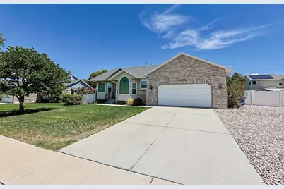 9271 S Grand Teton Dr, West Jordan, UT 84088 - Photo 2