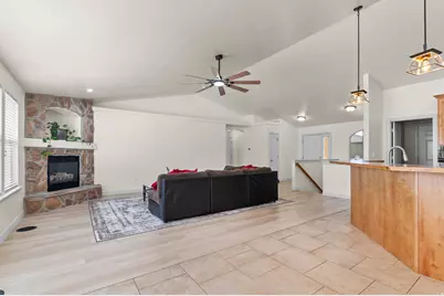 6342 W Rose Run Way S, Herriman, UT 84096 - Photo 8