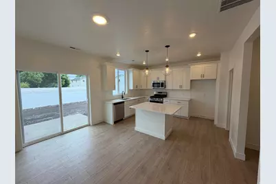 7089 N Cairns Way E, Eagle Mountain, UT 84005 - Photo 2