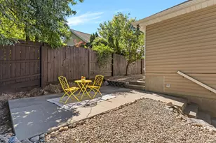 2047 E Village Point Way, Sandy, UT 84093 - Photo 32