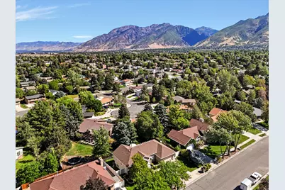 2047 E Village Point Way, Sandy, UT 84093 - Photo 16