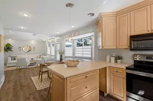 2047 E Village Point Way, Sandy, UT 84093 - Photo 10
