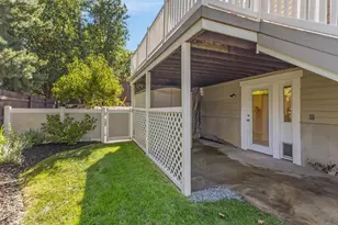 2047 E Village Point Way, Sandy, UT 84093 - Photo 30