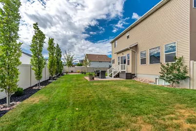 2358 N 330 W, Tooele, UT 84074 - Photo 32