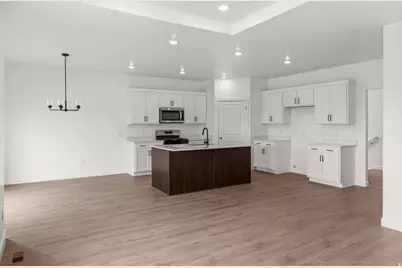 1833 E 920 N #423, Salem, UT 84653 - Photo 4