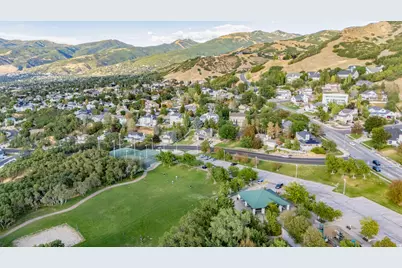 3829 S 400 E, Bountiful, UT 84010 - Photo 32