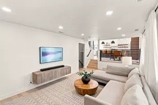 3829 S 400 E, Bountiful, UT 84010 - Photo 12