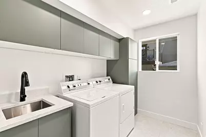 3829 S 400 E, Bountiful, UT 84010 - Photo 14