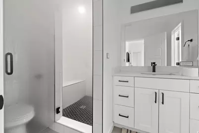 6824 S 700 E, Midvale, UT 84047 - Photo 12