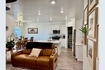 1643 S Star Springs Drive Dr, Washington, UT 84780 - Photo 6