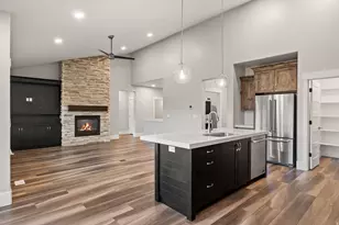 11091 N Shoreline Dr, Hideout, UT 84036 - Photo 10