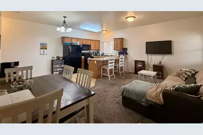 393 E 600 S #H, Vernal, UT 84078 - Photo 6