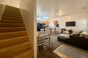 393 E 600 S, Vernal, UT 84078 - Photo 2