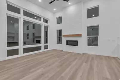 528 E Gilmour St, Grantsville, UT 84029 - Photo 4