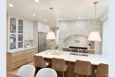 1938 E Vintage Woods Ct S, Holladay, UT 84117 - Photo 2