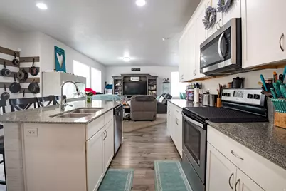 6426 W Chan Reese Dr, West Jordan, UT 84081 - Photo 6