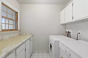 1181 E Brickyard Rd Rd S, Salt Lake City, UT 84106 - Photo 34