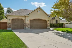 6567 S Gold Medal Dr, Taylorsville, UT 84129 - Photo 2