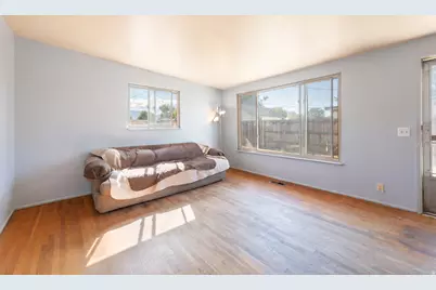 3373 S 2040 W, West Valley, UT 84119 - Photo 8