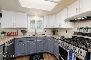 2275 E 3350 N, Layton, UT 84040 - Photo 10