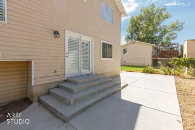 2275 E 3350 N, Layton, UT 84040 - Photo 36
