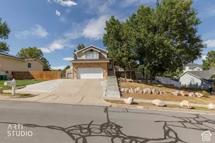 2275 E 3350 N, Layton, UT 84040 - Photo 46