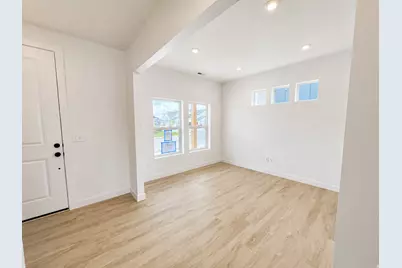 1089 E Blackfeet Dr #518, Eagle Mountain, UT 84005 - Photo 2