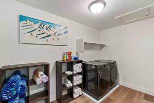 6025 N Angels Landing Dr, Mountain Green, UT 84050 - Photo 24