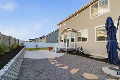 8046 S 6910 W, West Jordan, UT 84081 - Photo 36