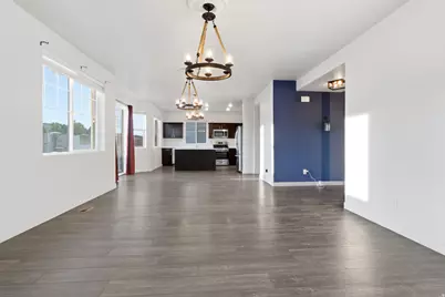 8046 S 6910 W, West Jordan, UT 84081 - Photo 6