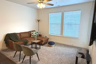 912 N Hemsworth Way, Saratoga Springs, UT 84045 - Photo 2