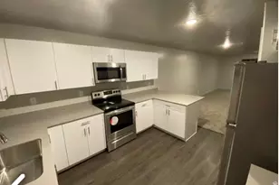 128 N Lone Rock Dr Dr, Hurricane, UT 84737 - Photo 2