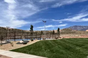 128 N Lone Rock Dr Dr, Hurricane, UT 84737 - Photo 10