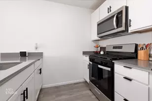 1062 E Scuttlebutt Ln N, Saratoga Springs, UT 84045 - Photo 8