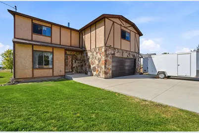 748 E Antelope Dr N, Layton, UT 84041 - Photo 1