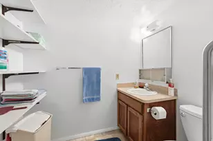 748 E Antelope Dr N, Layton, UT 84041 - Photo 32