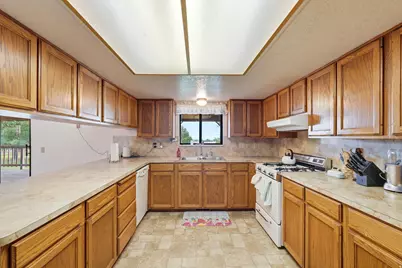 748 E Antelope Dr N, Layton, UT 84041 - Photo 6