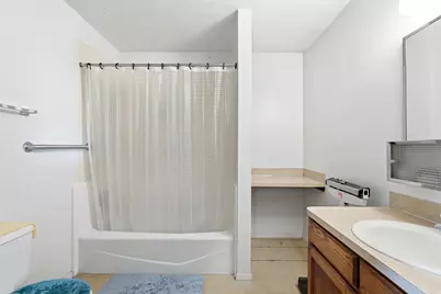 748 E Antelope Dr N, Layton, UT 84041 - Photo 24