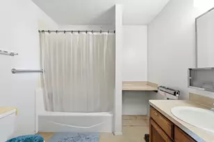 748 E Antelope Dr N, Layton, UT 84041 - Photo 24