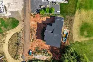 2610 Foxridge Rd, Garden City, UT 84028 - Photo 14