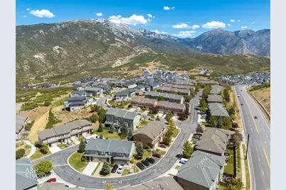 2117 E Glamis Ct S, Draper, UT 84020 - Photo 46