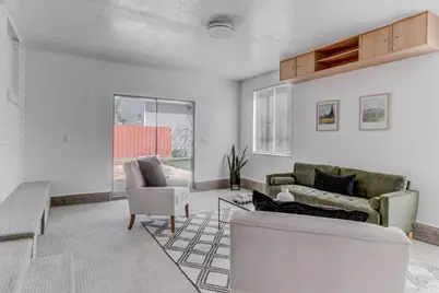 325 S 900 E, Kaysville, UT 84037 - Photo 8